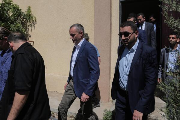 OVO JE BUGARIN POSTAVLJEN NA MESTO NA KOM JE TREBALO DA BUDE TONI BLER! Isplivali svi detalji - SVI ODREDA ZANEMELI