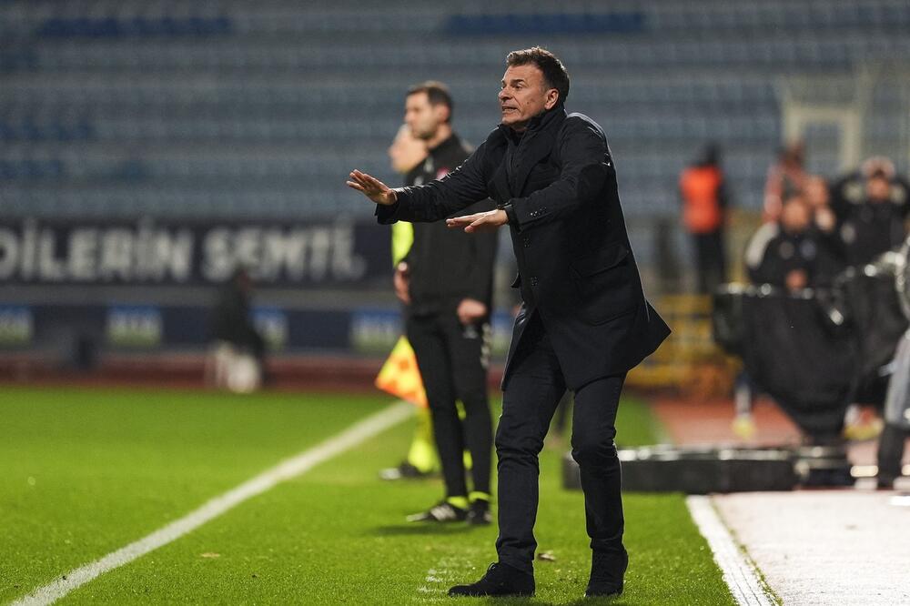 Teške misije se uhvatio Aleksandar Stanojević... Fatih Karagumruk i dalje poslednji na tabeli (Foto)