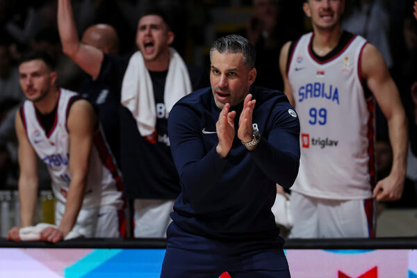 "U ime Boga, idemo da vratimo brejk u Istanbulu!" (Video/Foto)