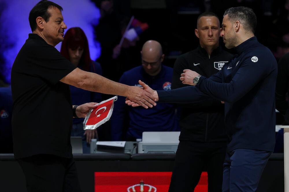 Ergin Ataman pohvalno o Dušanu Alimpijeviću, ali je udario po FIBA i Evroligi! (Video/Foto)