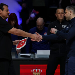 Ergin Ataman pohvalno o Dušanu Alimpijeviću, ali je udario po FIBA i Evroligi! (Video/Foto)