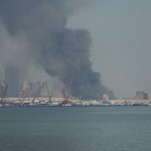 HOROR U DUBAIJU! Iranski projektil srušen iznad Marine, Burdž Kalifa u totalnoj evakuaciji! (VIDEO)