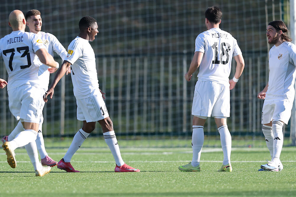 Dvostruki strelac Lazar Mijović srušio Lučance na Banovom brdu (Video/Foto)