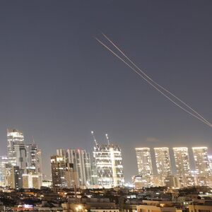 "POBIJENI SU SVI KOJI SU MOGLI DA..." Ključa na Bliskom istoku - Iran odbija pregovore, eksplozije širom regiona!