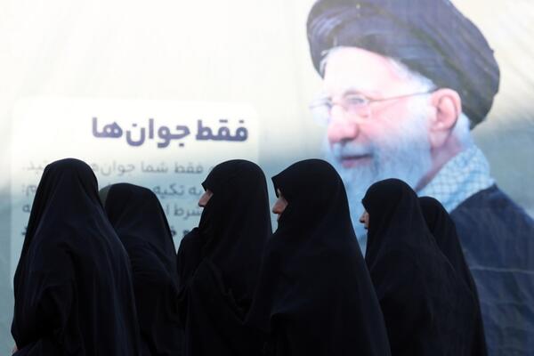 TAJNI ŽIVOT UBIJENOG VRHOVNOG VOĐE: Otkrivamo moć, decu i stroge tajne koje su godinama skrivane, TERORISAO NAROD