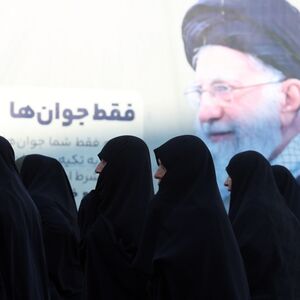 O DECI NIJE SMELO DA SE ZUCNE! Sve o privatnom životu UBIJENOG VOĐE - ko je bio Hamnei i zašto su ga se plašili?