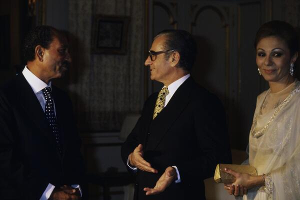 BIO ZAVISNIK OD INTIMNIH ODNOSA! Iranski car živeo RASKOŠNO, bogatiji od Obrenovića - OD PALATA DO &ldquo;MIŠIJE RUPE&rdquo;