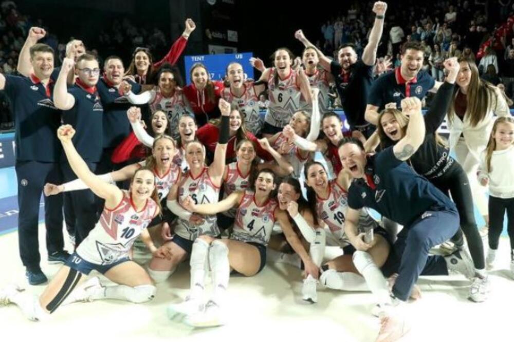 UB VIŠE NIJE FUDBALSKI GRAD - ODBOJKAŠICE RASPAMETILE SRBE! Slavi se ženski tim i to po 3. put - RAKIJA je spremna