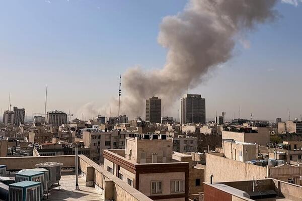 Vang Ji razgovarao sa Sergejem Lavrovom o američkom i izraelskom napadu na Iran