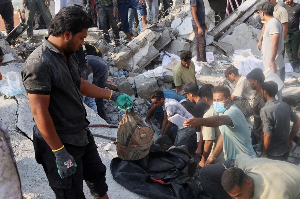 AL DŽAZIRA TVRDI DA JE ŠKOLA U KOJOJ JE POGINULO 160 DEVOJČICA VEROVATNO NAMERNO GAĐANA: Objavljeni detalji istrage