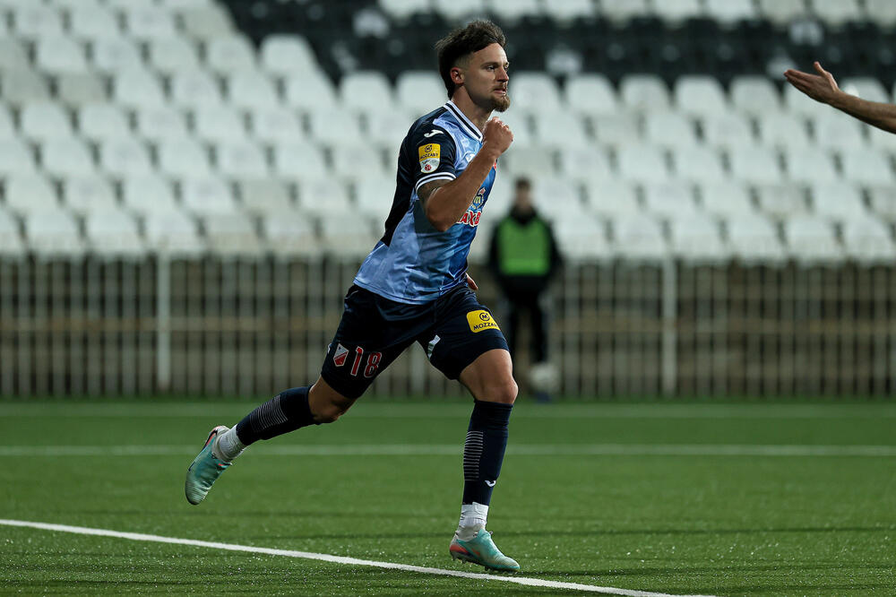 "Nije samo Zvezda, ako ga budemo prodavali uopšte, verovatno je favorit premijerligaš"