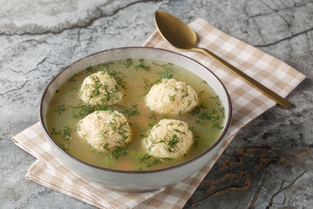 Matzo supa, Supa s knedlama