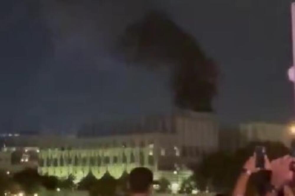 IRAN IZVRŠIO NEVIĐENI NAPAD DRONOM: Pogođen američki konzulat u Dubaiju, usledila velika eksplozija! (VIDEO)