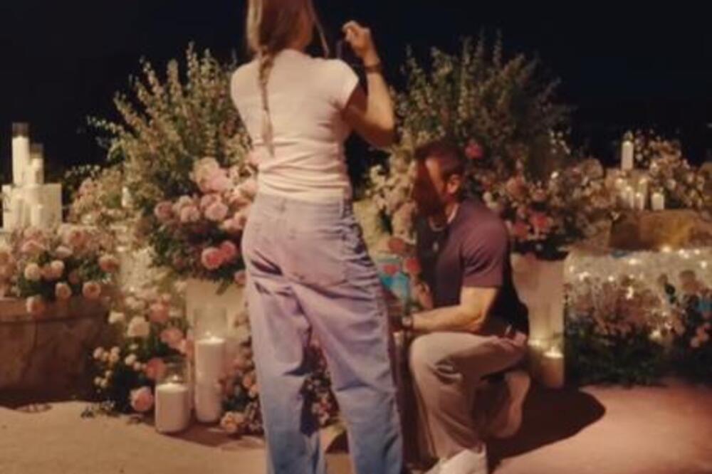 Arina Sabalenka rekla "DA": Poznati milioner pao na kolena pred teniserkom, zna se ko je među prvima čestitao