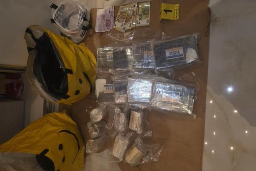 SKLADIŠTE DROGE PRONAĐENO U STANU U PANČEVU: Mladić (24) odmah uhapšen, evo šta je sve držao!