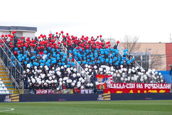 Delije prave haos u Novom Pazaru! (Video)
