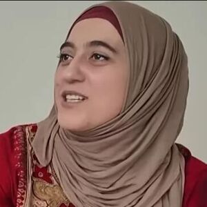 "KAKO SANJA, A NOSIŠ HIDŽAB?": Oca PRAVOSLAVCA ubili na ratištu, a ona PROMENILA VERU! Svi je se ODREKLI, a ona...