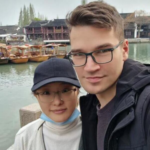 Srbin Nikola zbog Kineskinje prešao 12 granica: Prelepa Zoi mu ukrala srce, a ovako je počela njihova priča