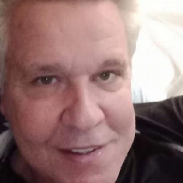 POZNATI GLUMAC IMAO SRČANI UDAR! Nije mu bilo spasa - deca objavila RAZARAJUĆU poruku