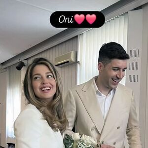 RASKINULA SA PETROM STRUGAROM PA SE UDALA ZA HIRURGA: Evo ko je muž glumice Nine Nešković (FOTO)