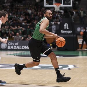 Parker dominirao na debiju za Huventud!