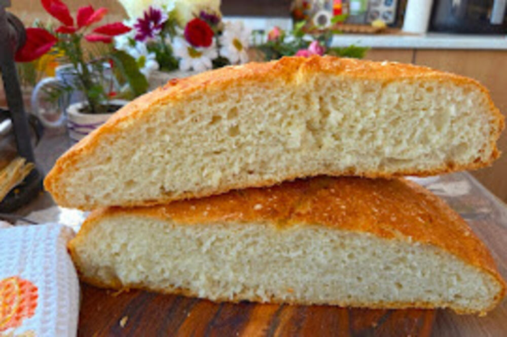 Baka otkrila recept za domaću pogaču kakvu do sada niste jeli: Provereni trik čuda čini, a sve sastojke već imate