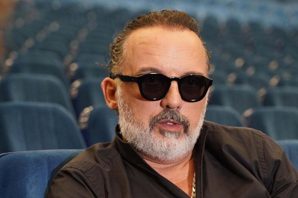 SPENS NAZIVA LOGOROM RATNIH '90, A EVO KOLIKO PUTA JE NASTUPAO U OVOJ DVORANI: "Tada nije nosio 'teret prošlosti'"