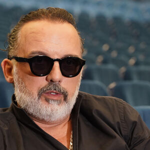 SPENS NAZIVA LOGOROM RATNIH '90, A EVO KOLIKO PUTA JE NASTUPAO U OVOJ DVORANI: "Tada nije nosio 'teret prošlosti'"