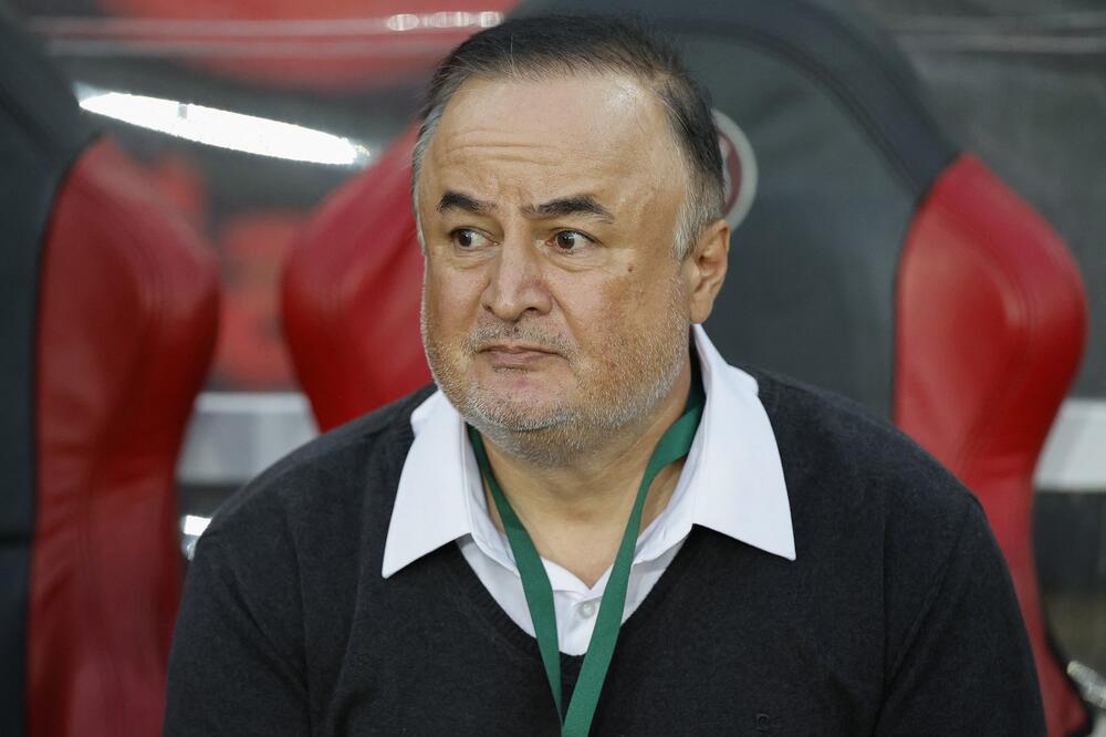 Tragedija: Poznati fudbalski trener umro na aerodromu