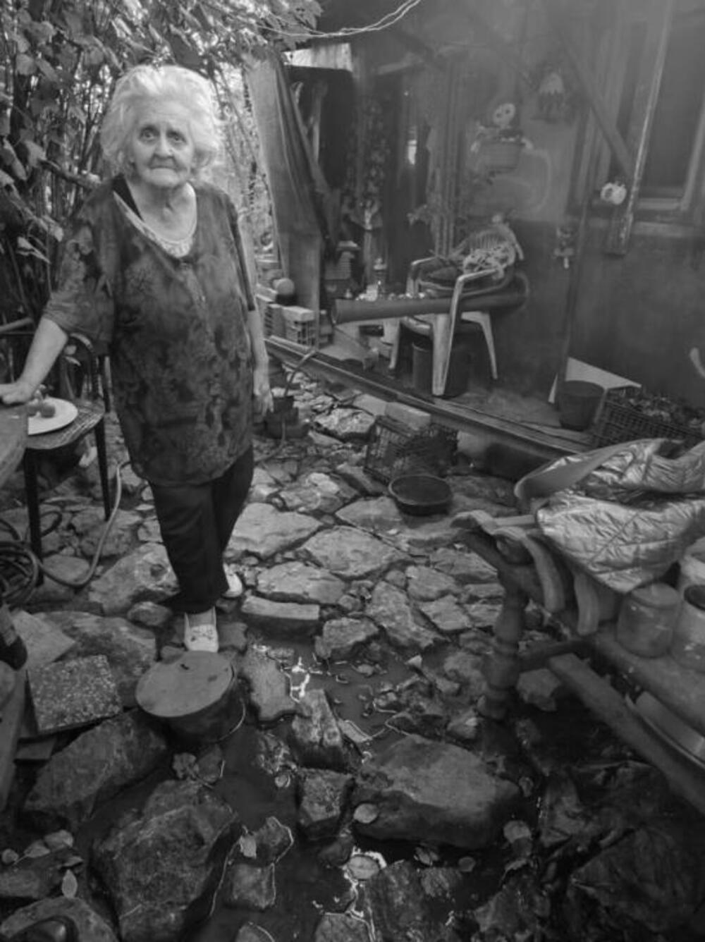 UGASIO SE POSLEDNJI SRPSKI PLAMEN U GNJILANU! Preminula baka Milena – odbila da napusti ognjište uprkos mukama