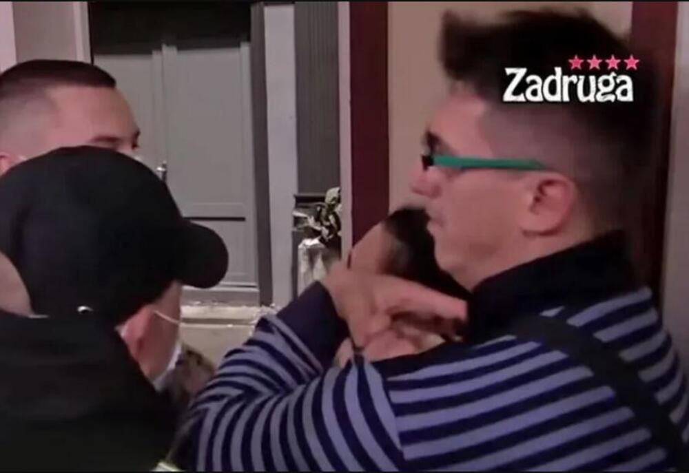 DAVIO JE NA NACIONALNOJ TELEVIZIJI! Ove STRAŠNE scene se svi sećaju - JEDNOM RUKOM JE ČUPAO ZA KOSU, DRUGOM...