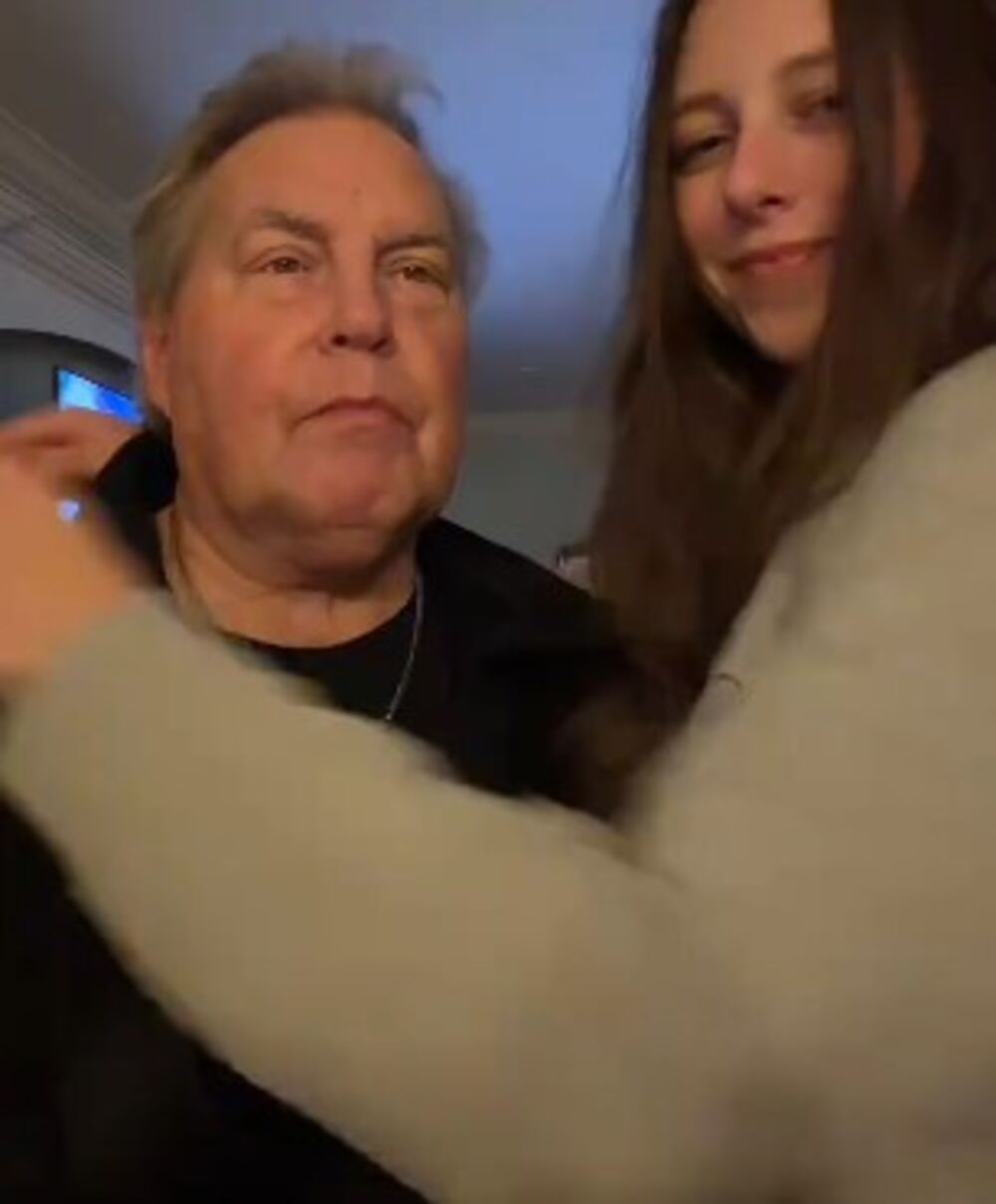 dEDA, Par, Stariji muškarac, Devojka, Veza