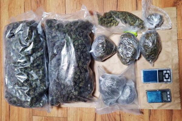 UHAPŠEN NARKO DILER (36) U BEOGRADU: U stanu mu pronađeno 2,5 kilograma droge!