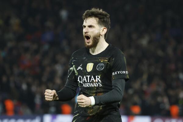 Kviča Kvaračkelija ušao i servirao petardu za savršenu osvetu Čelsiju u Parizu!