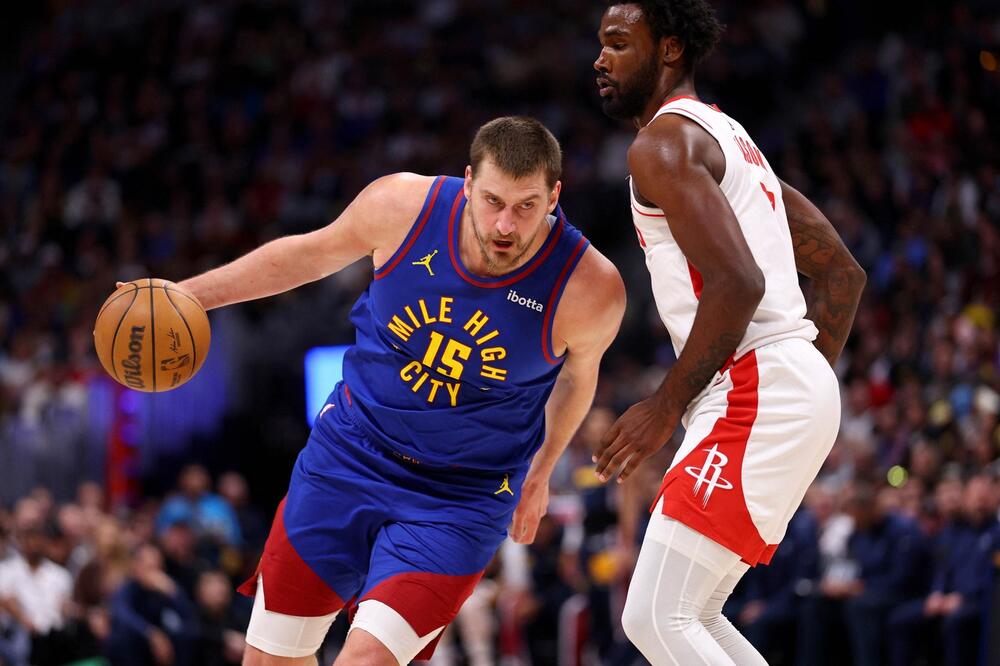 Jokić ovim potezom naterao NBA ligu da reaguje usred meča: Ovo je najčudniji meč njegove karijere, svi u čudu!