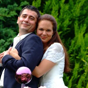 MLADA JE SUTRADAN ZATRAŽILA RAZVOD! Haos nastao čim su isekli tortu: Mladoženja isplanirao šalu i KOŠTALA GA BRAKA!