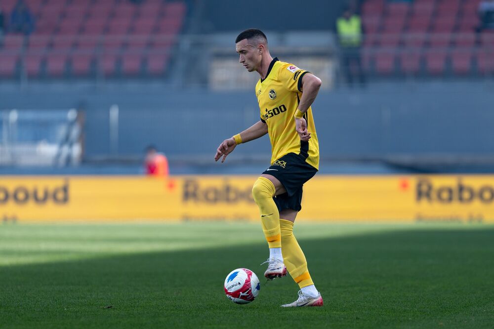 Stefan Bukinac u dresu Jang bojsa