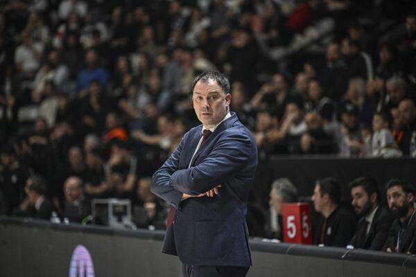 Nenad Čanak korača ka 10 sezona na klupi Lijetkabelisa (Foto)