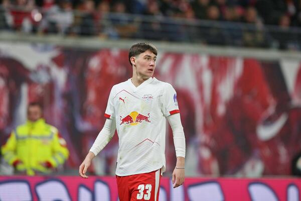 Andrija Maksimović odbio klub u kojem je stasao Aleksandar Stanković (Foto)