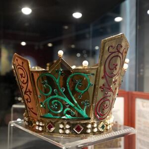 REKONSTRUISANA KRUNA DESPOTA ĐURAĐA BRANKOVIĆA: Art deko stil pet vekova pre art dekoa