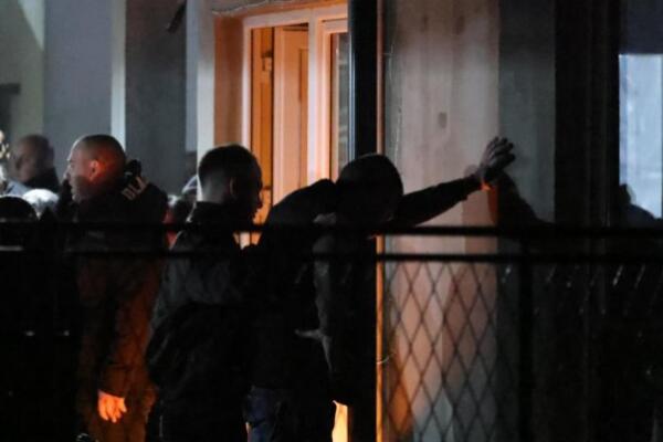 KAKO PROLAZI DAN SVE JE TEŽE... Sveštenik stigao u kuću Darka Lazića