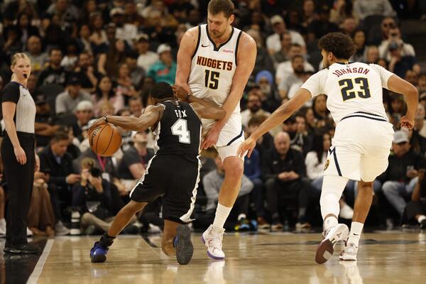 Brutalan tripl-dabl Nikole Jokića i veliki preokret u San Antoniju! (Video/Foto)