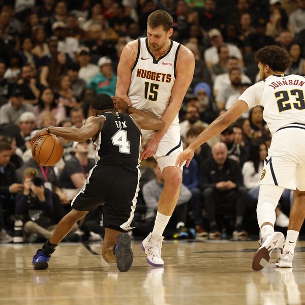 Brutalan tripl-dabl Nikole Jokića i veliki preokret u San Antoniju! (Video/Foto)