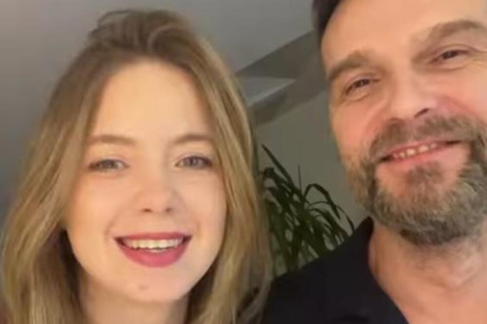 O OVOM PROFESORU (52) I STUDENTKINJI (29) BRUJI JAVNOST! Prozivaju ih zbog RAZLIKE a on je SAD ŽENI! Ovo tek šokira
