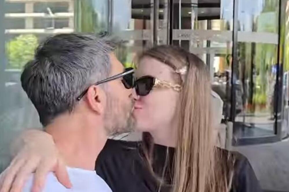 "OD OCA SAM STARIJI GODINU, OD KEVE TRI": Zli jezici ih urnišu zbog RAZLIKE, a on bez ikakvog blama izgovorio...