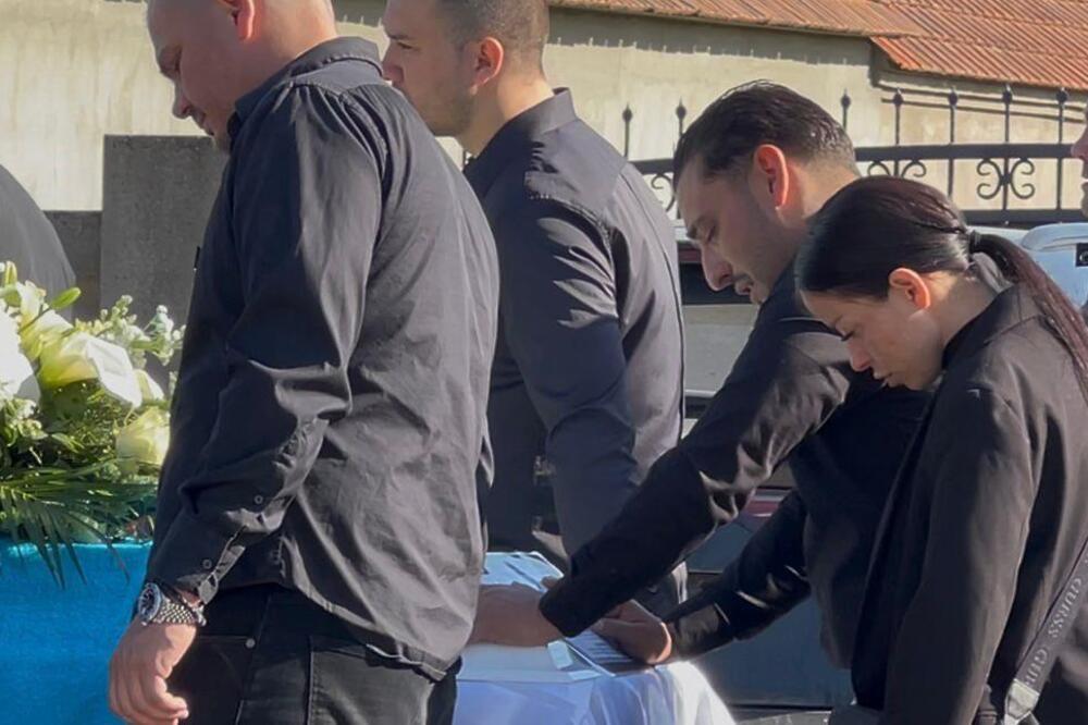 MAJKA DRAGANA LAZIĆA NEMA OD BOLA: Doživela najveću bol za jednog roditelja