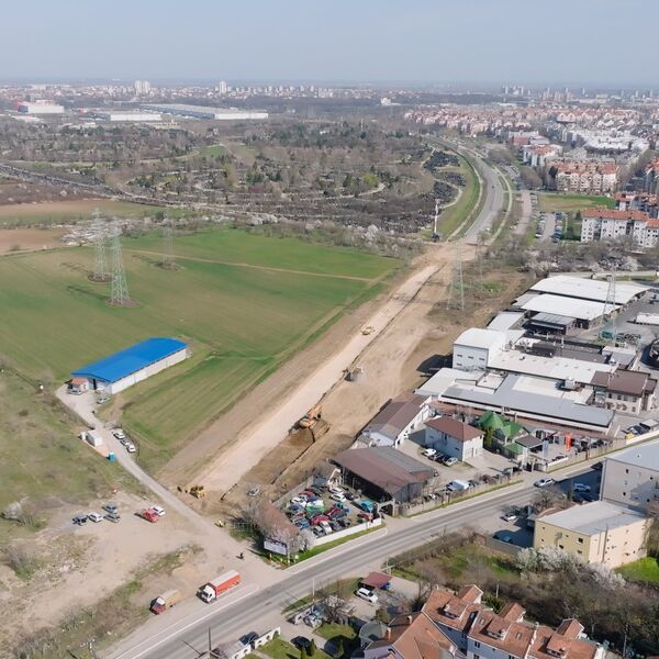 SPAJANJE GRČКE I SURČINSКE: Dve trake u oba smera i kružni tok