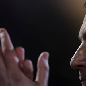 "Odluka o povratku Blagojevića manje je tragikomična nego odluka o njegovoj smeni"