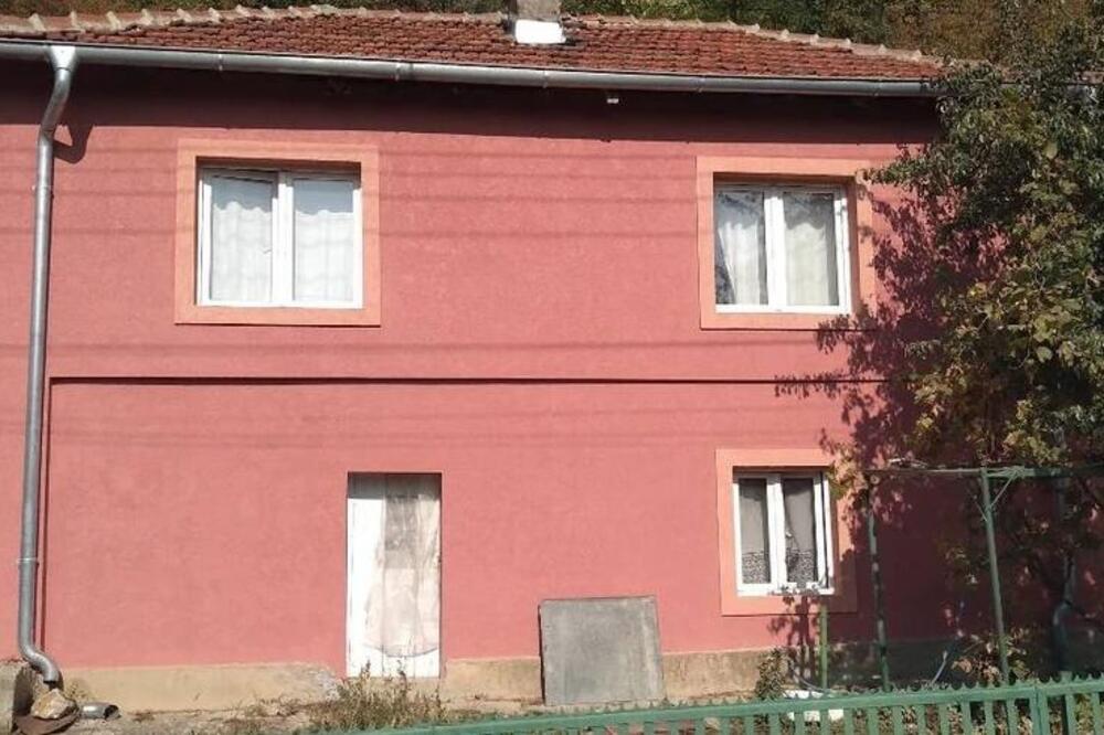 Prodaje se lepa kuća u ovom gradu: Legalizovana je, nalazi se na 15 minuta hoda od pijace i centra grada