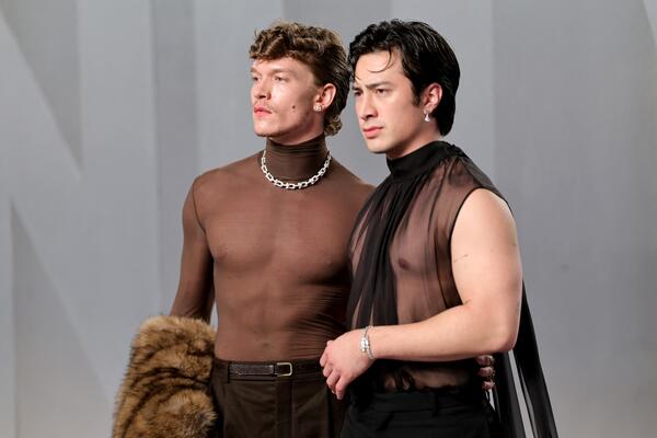 ZVEZDE NAJPOPULARNIJE LGBT SERIJE NA SVETU UKRALI SVE POGLEDE NA DODELI OSKARA: Hemiju nisu krili, VARNICE prštale!